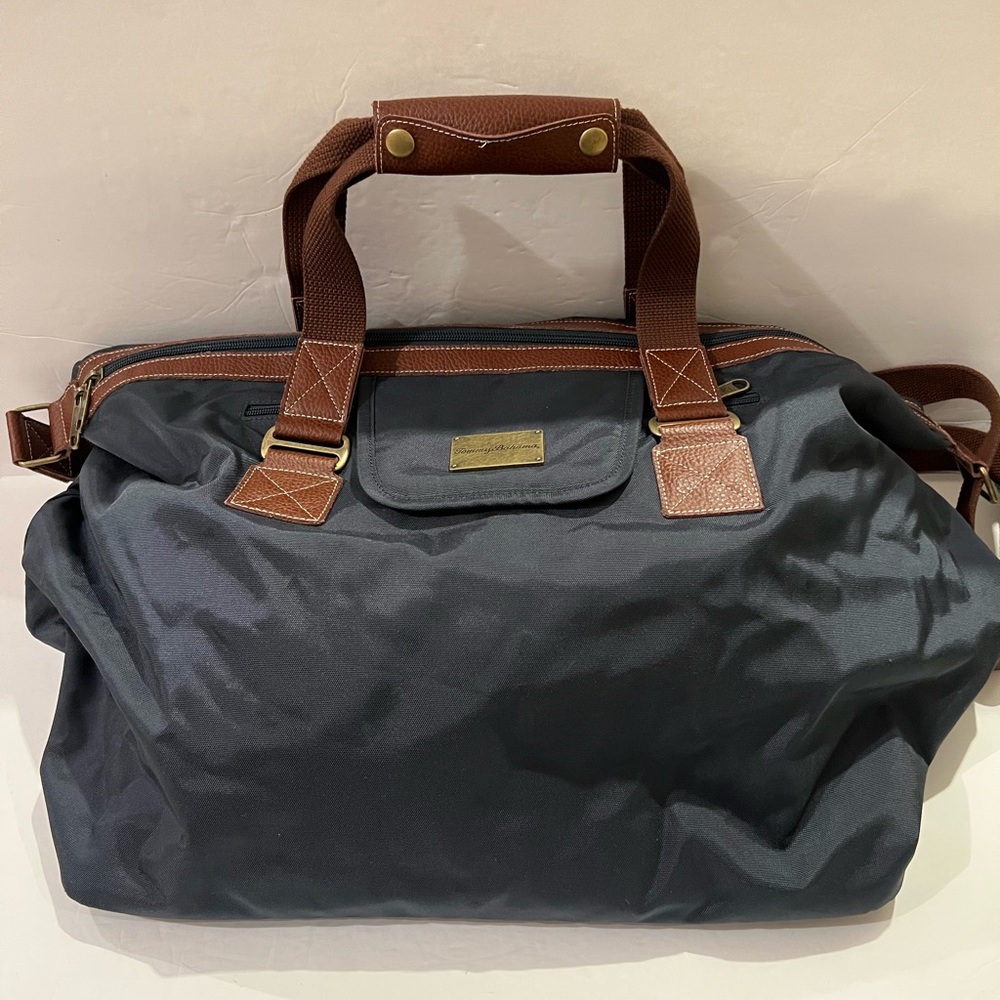 Tommy Bahama mens travel bag